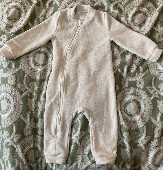 Детские комбинезоны, теплые, фирменные. Цена указана за два.