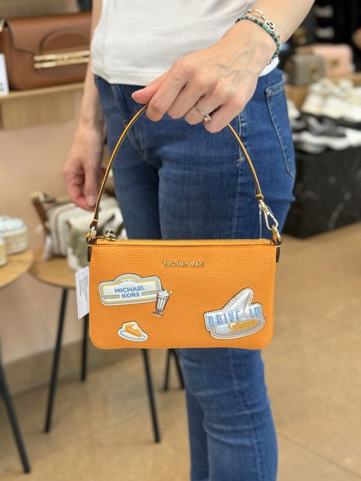 Дамска чанта клъч Michael Kors Jet Set Travel