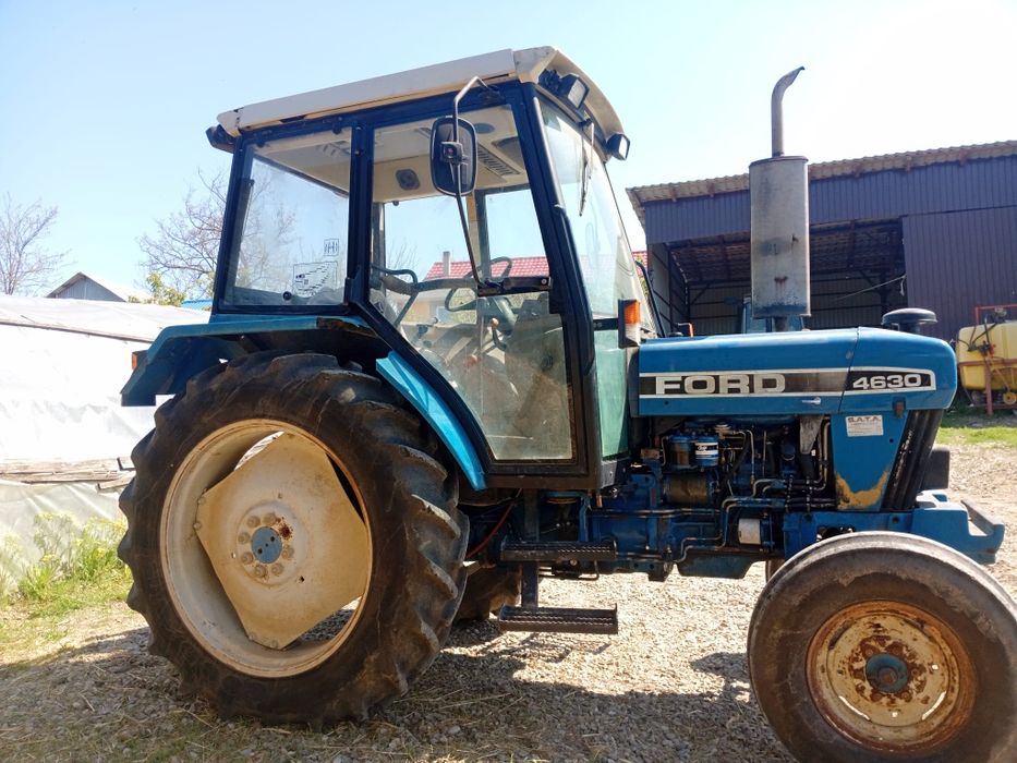Ford 4630 în 3 pistoane