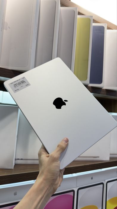 macbook pro m5 14 naxtka va nasiya savdoga