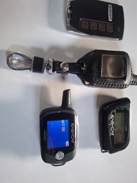 Изикар Е -4 ва 702 .