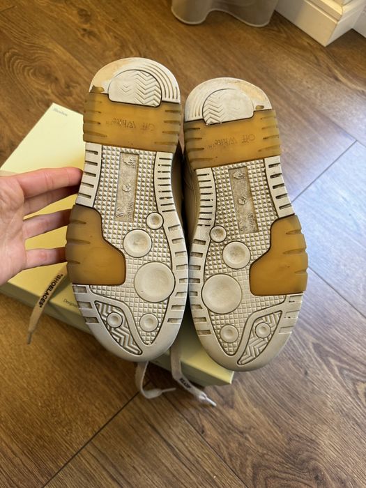 Кецове Off-white