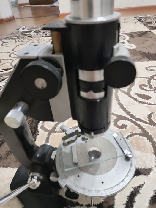 Микроскоп советский