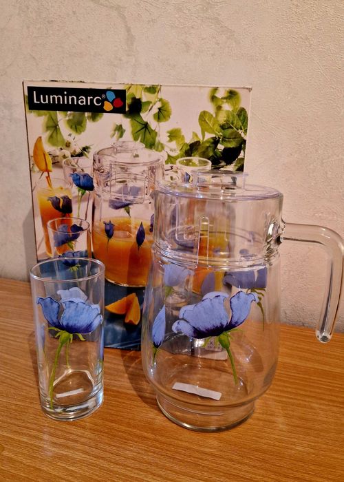 Продам  посуду (пиалы, графины, салатницы, рюмки)