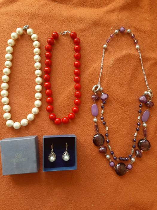 Бижутерия:бусы, серьги,браслет