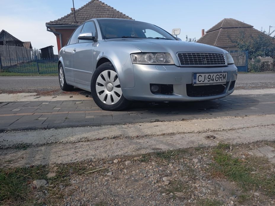 Vând urgent Audi A4 B6 preț 1400 €