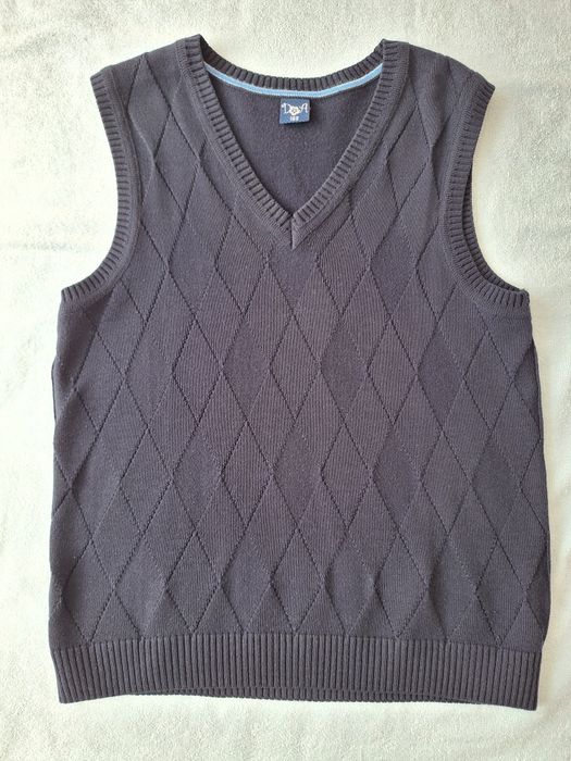 Продам жилет для школы