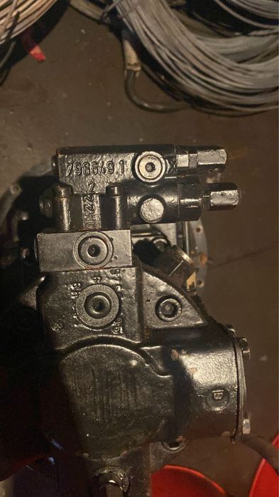 Насос основной на fuchs 331