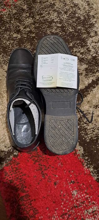 Официални обувки естествена кожа черни 41ви номер на Кристиян Шууз