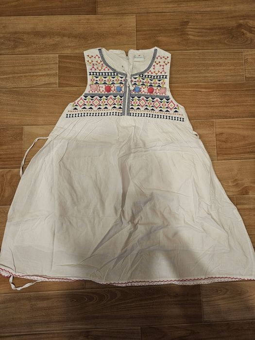 Продам Платья для 5 -12 лет