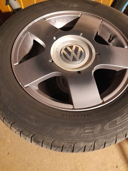 Jante aluminu cu cauciuguri