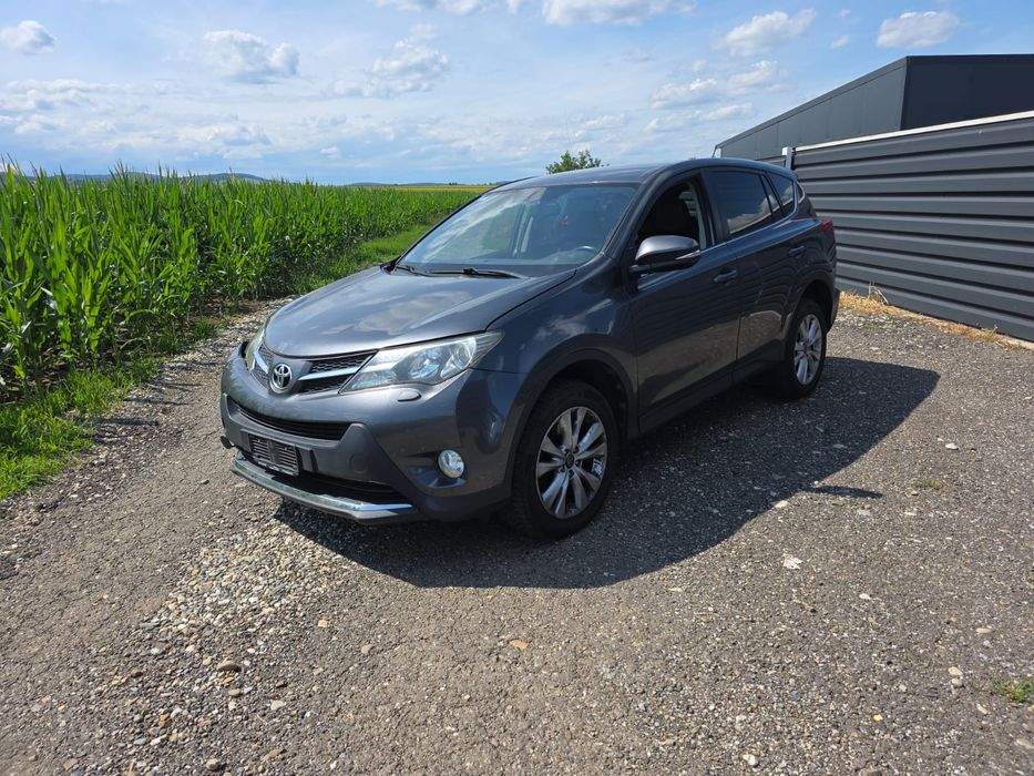 Toyota rav 4 2.2 diesel automată avariată