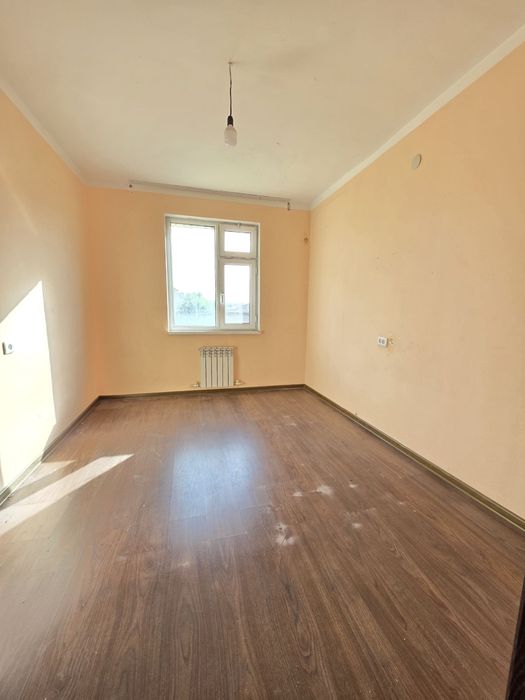 Sergeli 7a 3 xona 2 etaj 7 etajkada 58 kv ipoteka boladi