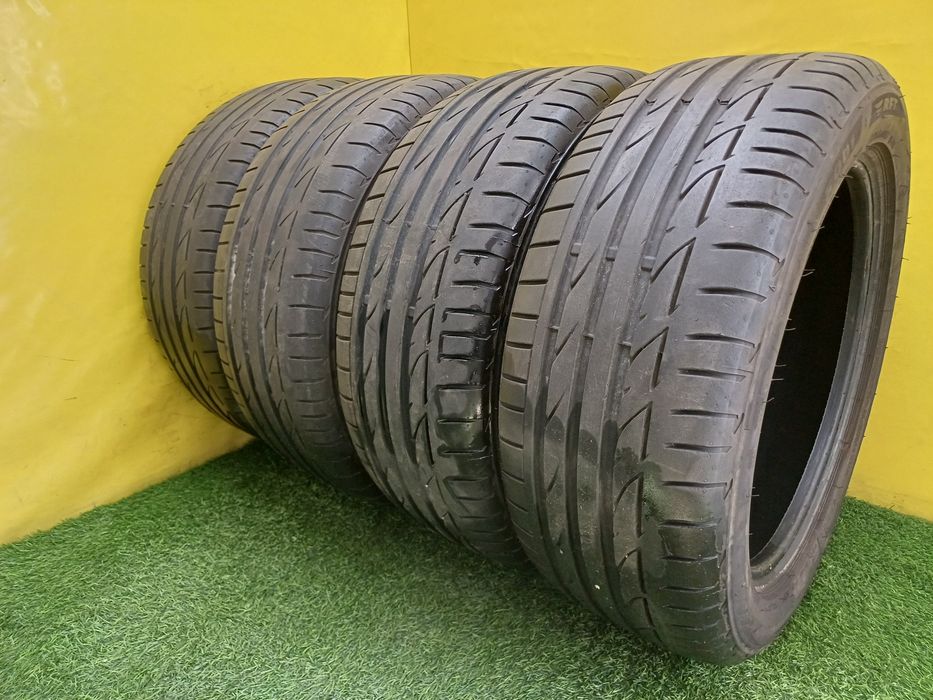 Шины 225/50 R17 Bridgestone комплект.