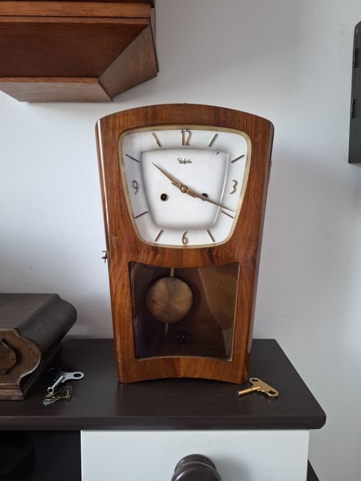 Ceas de perete cu pendul Perfecta (Urgos)