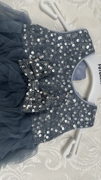 Продам платье для девочки