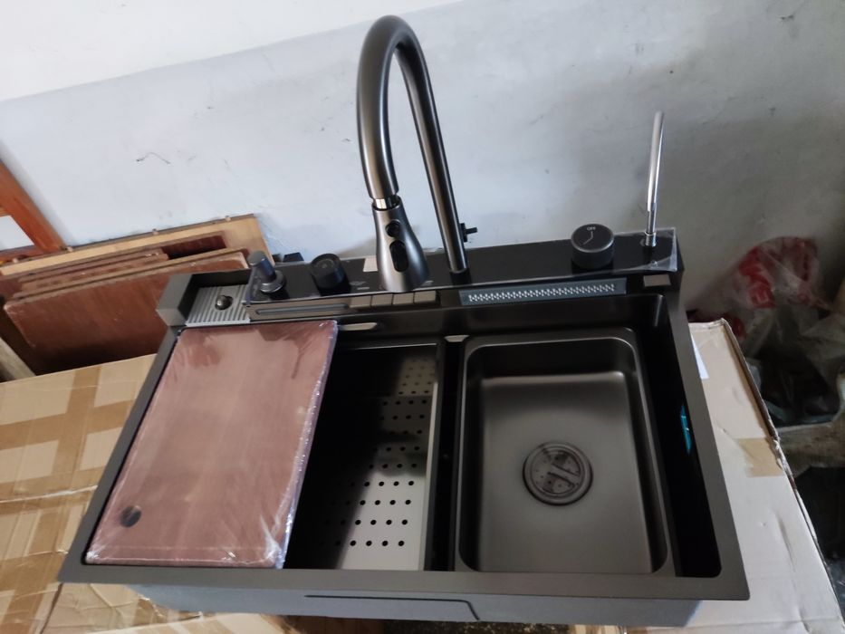 Многофункционална кухненска смарт мивка