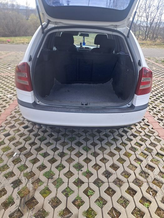 De vânzare urgent scoda octavia 2 motor 2l diesel 2007