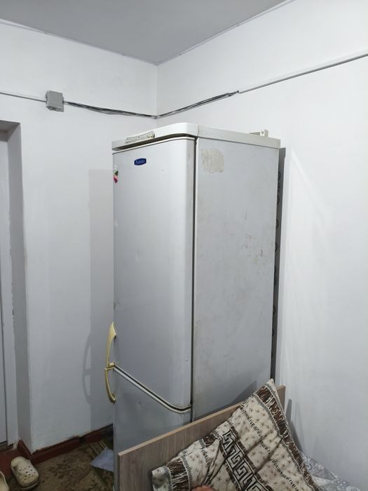 Холодильник Бирюса