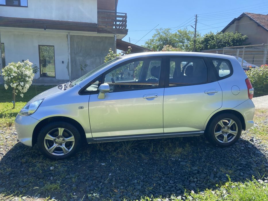 Honda jazz 2008г