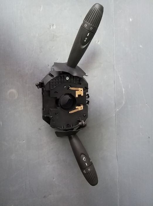 Bloc lumini cu comutator maneta semnalizare fiat punto