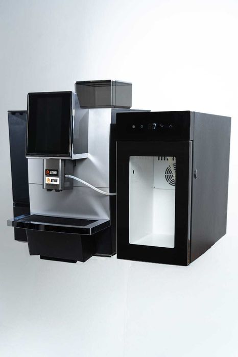 Коммерческая суперавтоматическая кофемашина