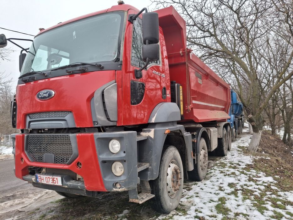 Autobasculanta 8x4 Ford cargo 4142 xd
