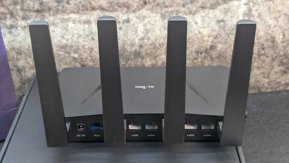 GL.iNet Flint (GL-AX1800) - WiFi 6 AX1800 с фабричен OpenWRT!