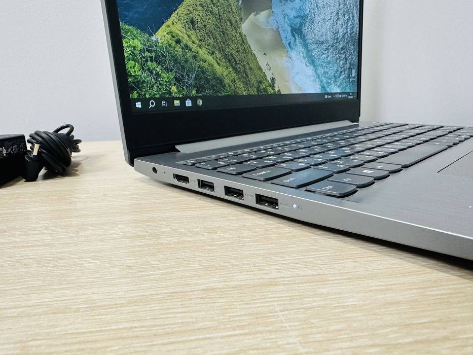 Ноутбук Lenovo