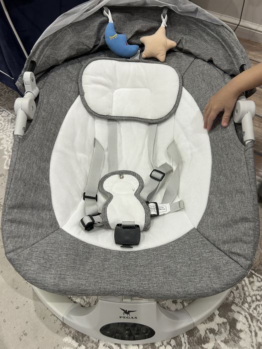 Электреческая качеля люлка