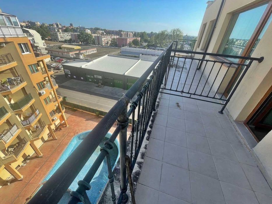 Продава се Двустаен апартамент в к.к. Слънчев бряг - 68 кв.м за 1028 €/кв.м - Снимка #9