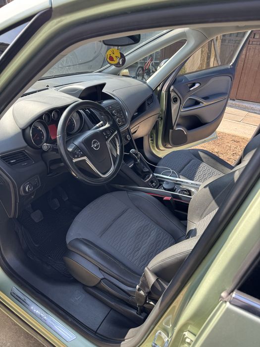 Opel Zafira  Tourer