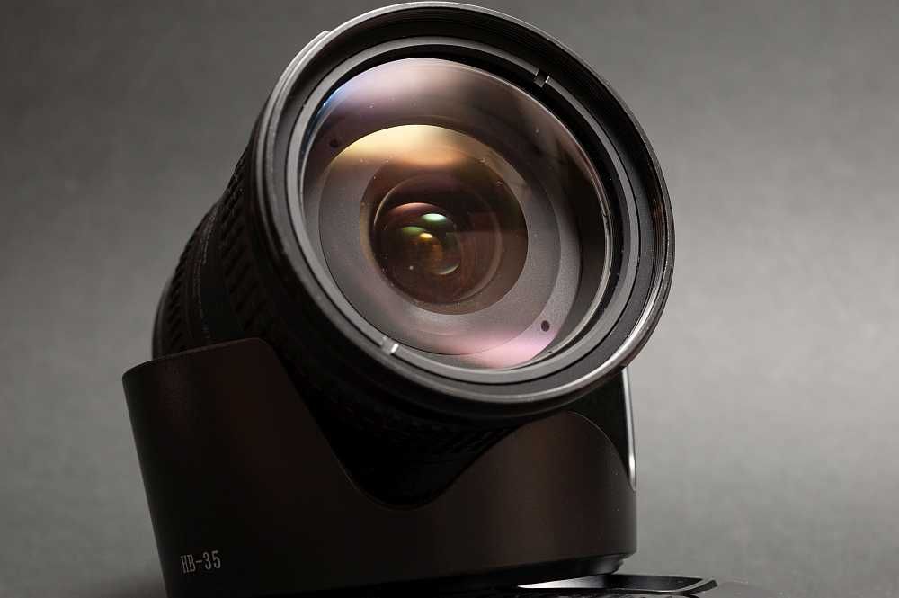 Vând obiectiv Nikon DX Nikkor AF-S 18-200mm VR II