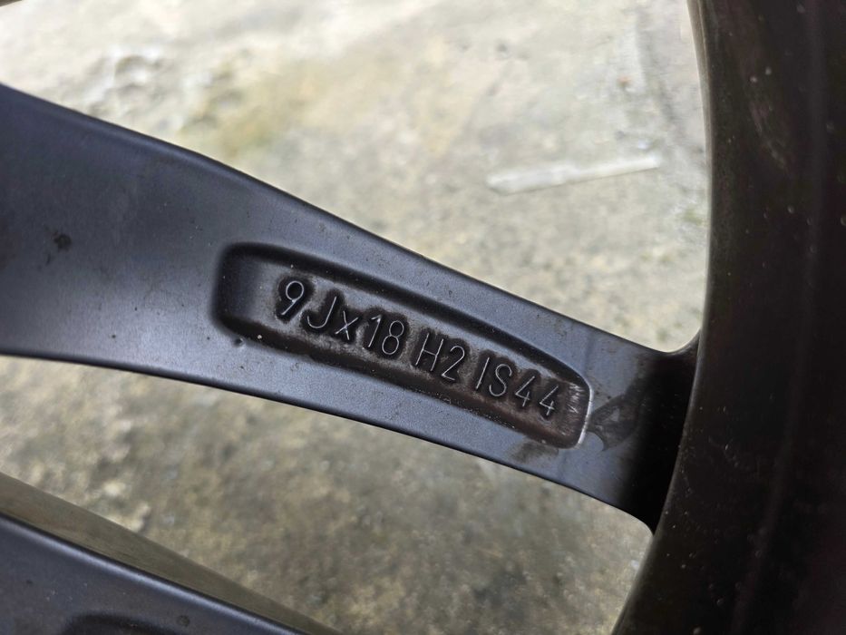 Джантиа 18 - BMW Serie 5  G30 - задна джанта