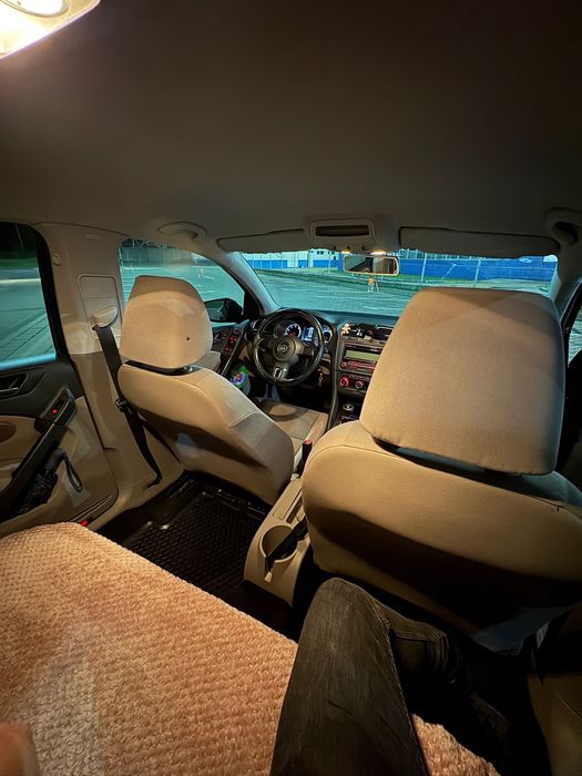 Vand Golf 6 1.6 benzina