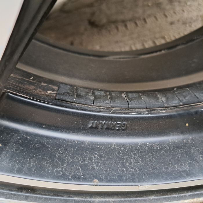 Джанти Motec MCR1-75 с гуми 17