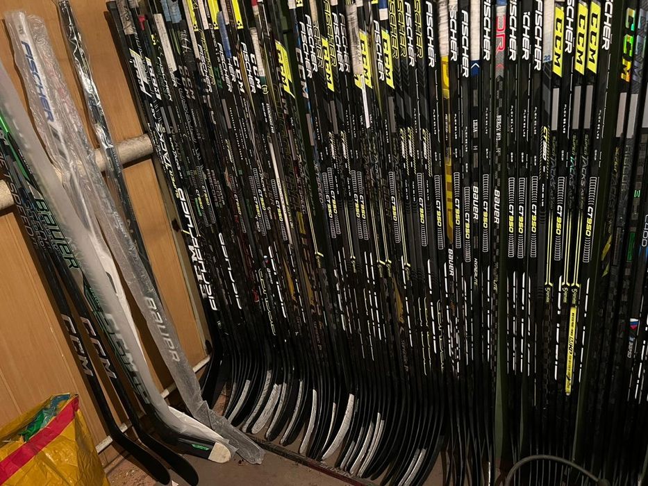 Продам профессиональные хоккейные клюшки
