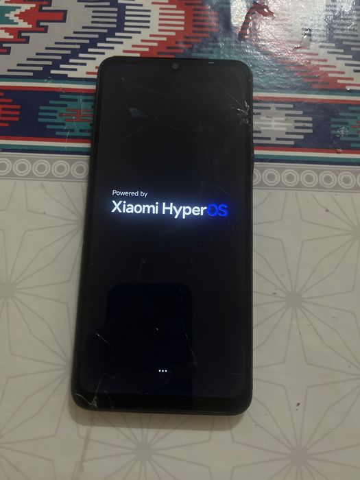 Продается телефон Redmi 13c