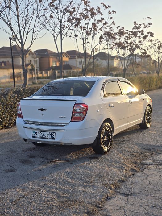 Шевролет  кобалт