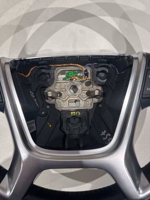 Volvo XC60 кожен волан Волво ХС60