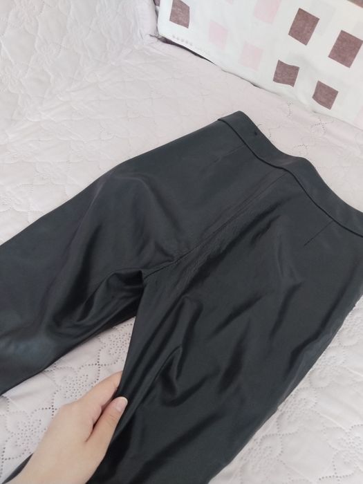Кожаные брюки от ZARA