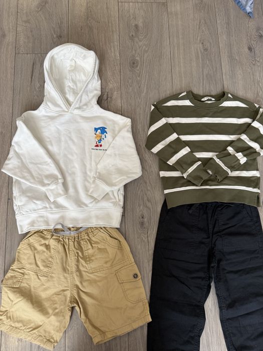 Продам одежду на мальчика за все 5000