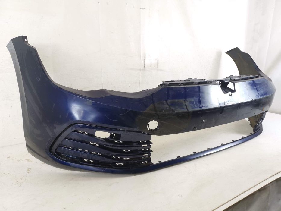 Предна броня Фолксваген ВВ Голф 8 / Volkswagen VW Golf 8 Оригинална В