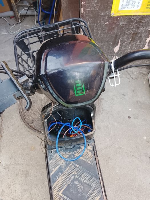 Электроскутер ск 8 на ходу