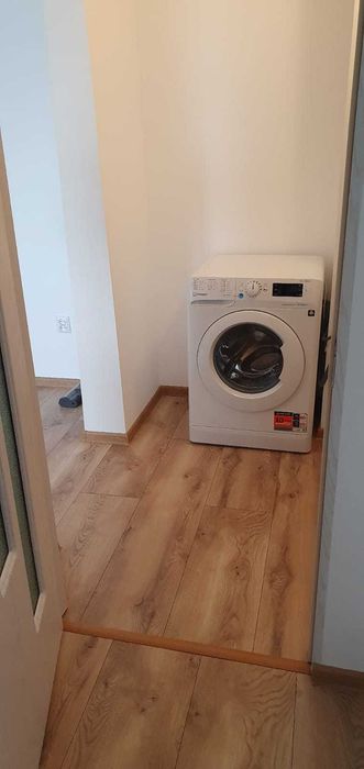 Închiriez apartament cu două camere