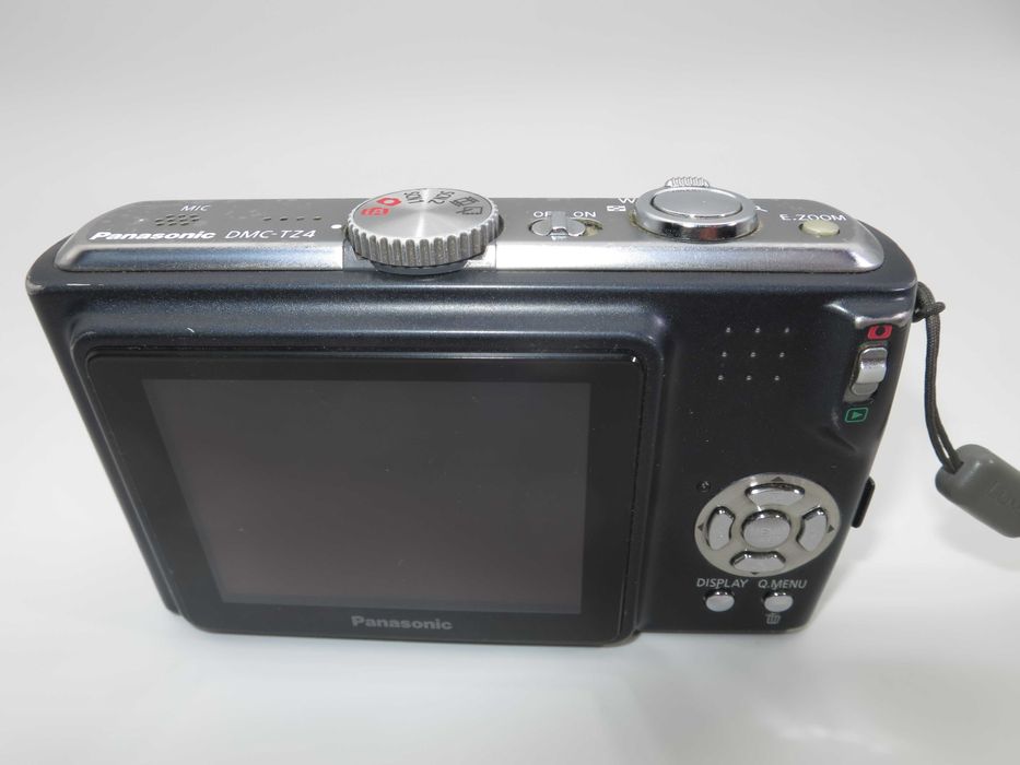 Panasonic Lumix TZ4 компактен цифров фотоапарат с голям Leica 10х оптичен зум, дигитална камера в отлично състояние, работи перфектно