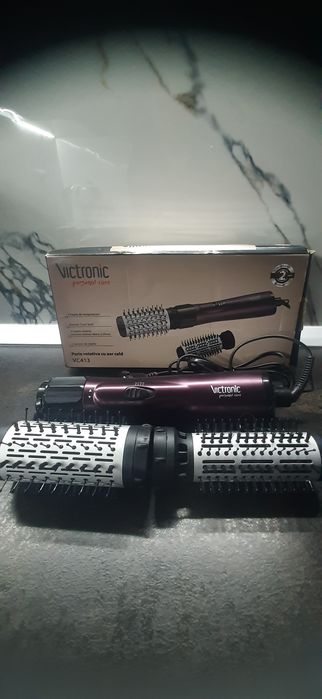 Perie rotativa cu aer cald