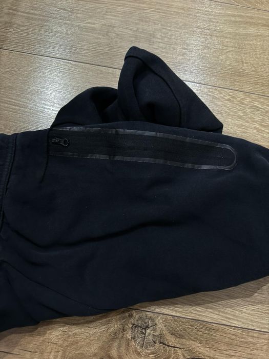Оригинално детско долнище за момиче Nike Tech Fleece размер 147-158 см