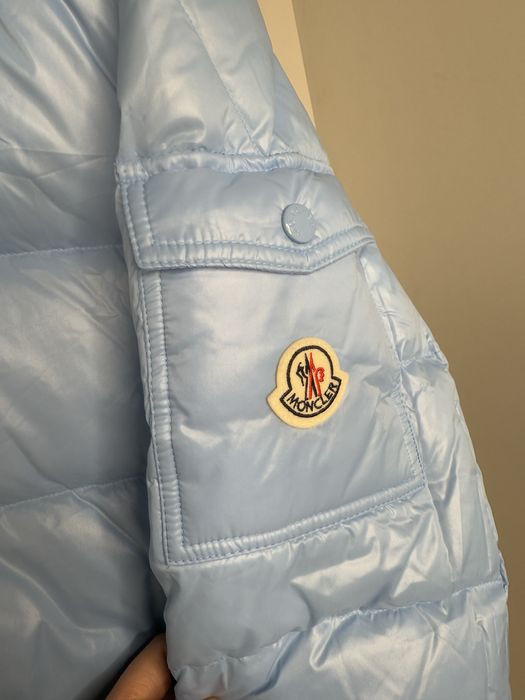 Продам куртку топ премиум Монклер