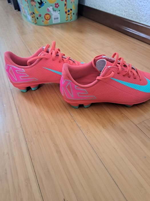 Бутонки за футбол